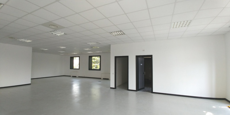 Immagine 20 di Palazzo in vendita  in VIA TOBAGI a Peschiera Borromeo