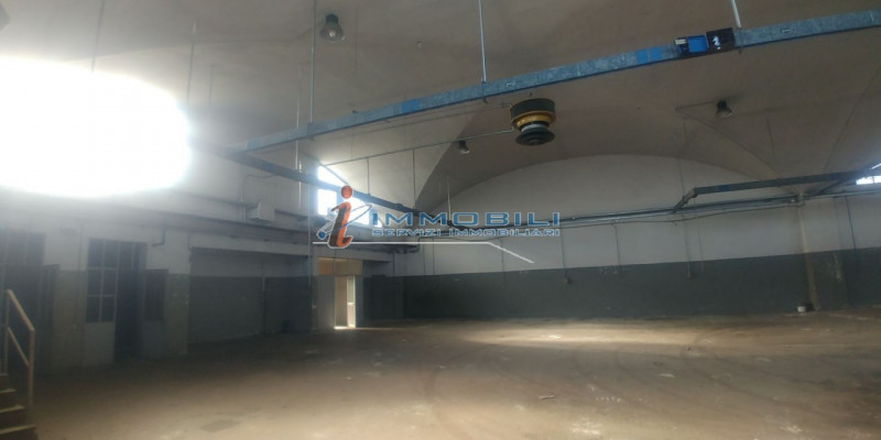 Immagine 3 di Capannone industriale in vendita  in VIA MILANO a Desio