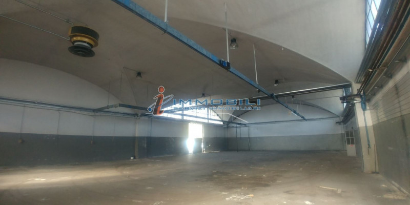 Immagine 4 di Capannone industriale in vendita  in VIA MILANO a Desio