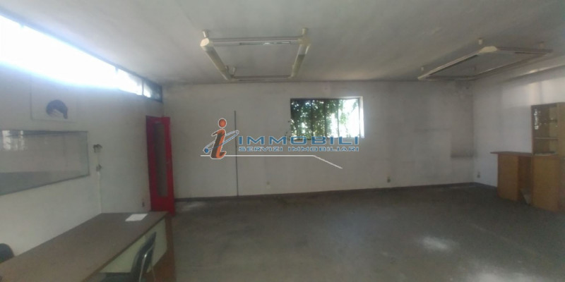 Immagine 5 di Capannone industriale in vendita  in VIA MILANO a Desio