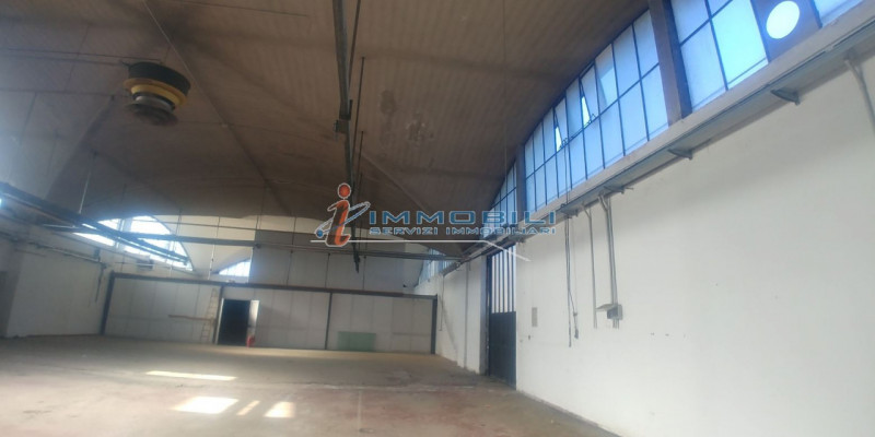 Immagine 12 di Capannone industriale in vendita  in VIA MILANO a Desio