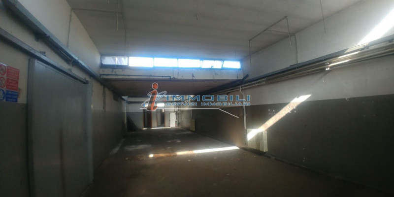 Immagine 24 di Capannone industriale in vendita  in VIA MILANO a Desio