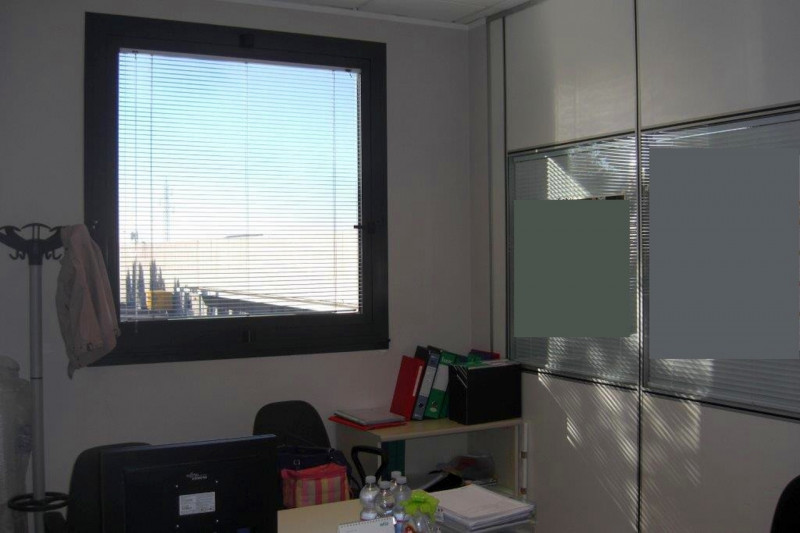 Immagine 5 di Ufficio in affitto  in VIA TOBAGI a Peschiera Borromeo