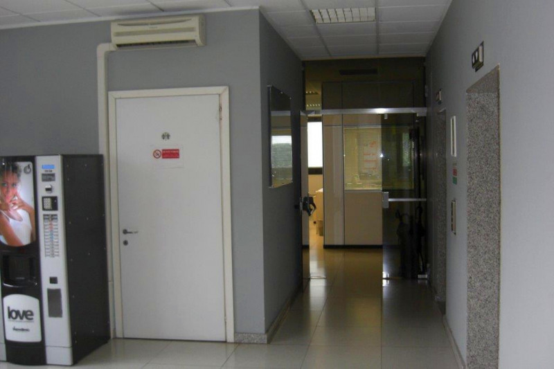 Immagine 6 di Ufficio in affitto  in VIA TOBAGI a Peschiera Borromeo