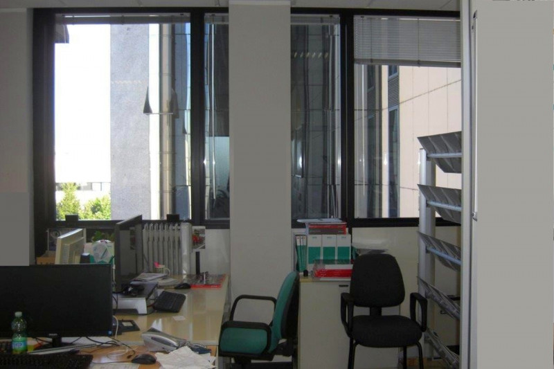 Immagine 17 di Ufficio in affitto  in VIA TOBAGI a Peschiera Borromeo