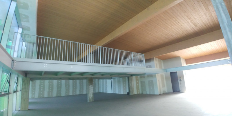 Immagine 9 di Attività commerciale in vendita  in VIA MAMELI a Vimercate