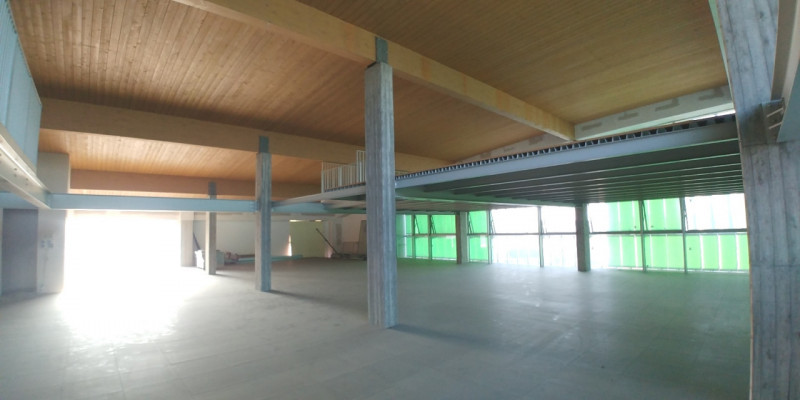 Immagine 21 di Attività commerciale in vendita  in VIA MAMELI a Vimercate