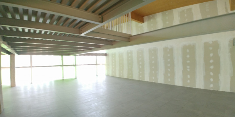 Immagine 24 di Attività commerciale in vendita  in VIA MAMELI a Vimercate