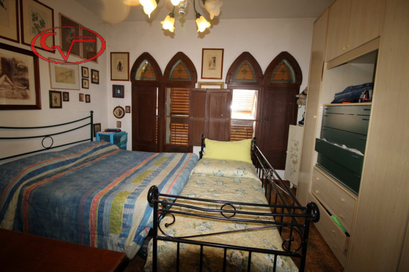 Immagine 7 di Palazzo in vendita  in mercatale valdarno a Montevarchi