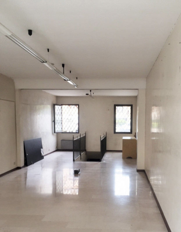 Immagine 18 di Negozio in affitto  in Via Brugnari a Castelfranco Veneto