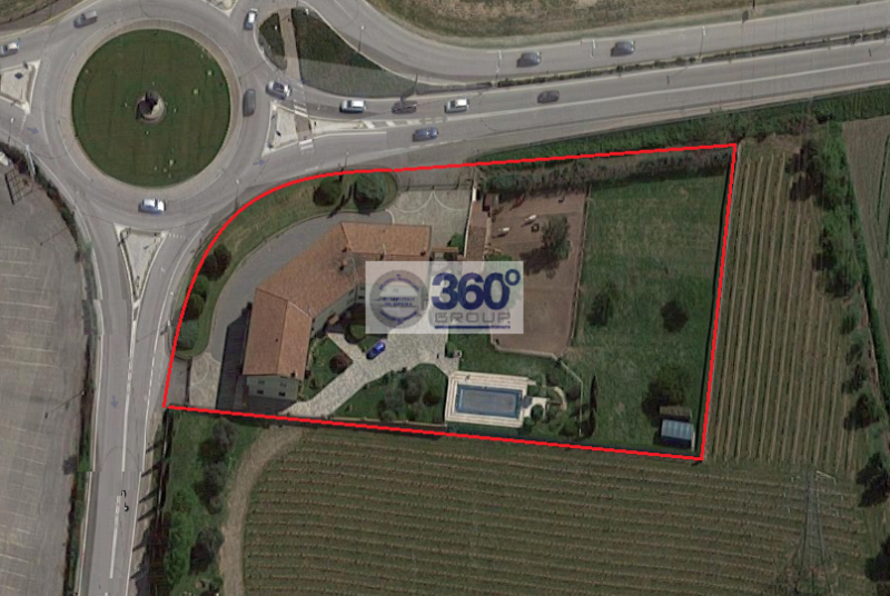 Immagine 1 di Casa indipendente in vendita  in Via Tito Speri a Corte Franca