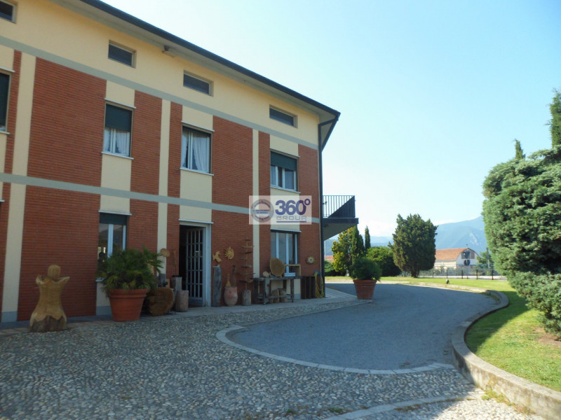 Immagine 19 di Casa indipendente in vendita  in Via Tito Speri a Corte Franca