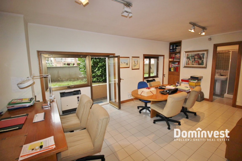 Immagine 5 di Ufficio in affitto  in Viale Cortina D'Ampezzo a Roma