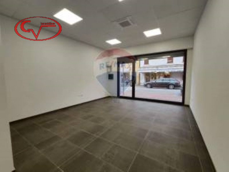 Immagine 5 di Negozio in vendita  in laterina a Laterina Pergine Valdarno