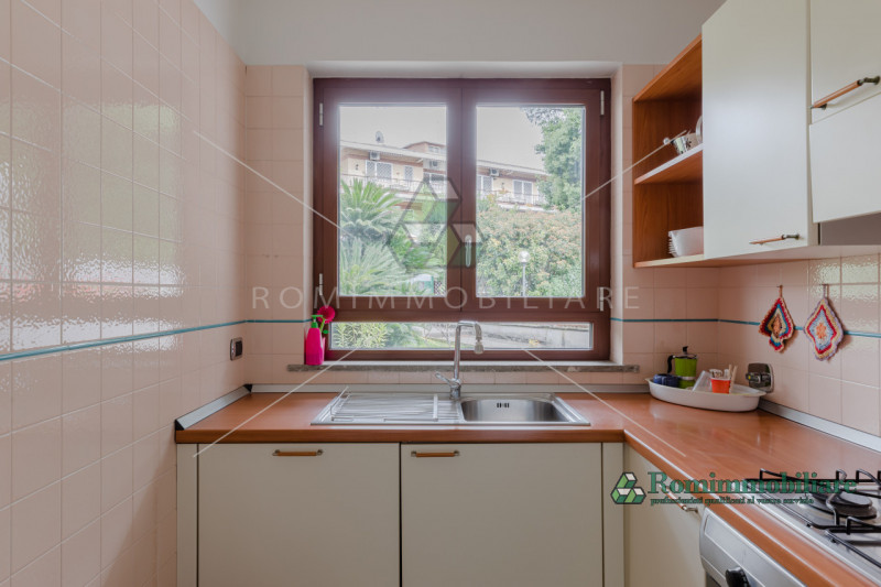 Immagine 5 di Villa in vendita  in Via Pierfranco Bonetti a Roma