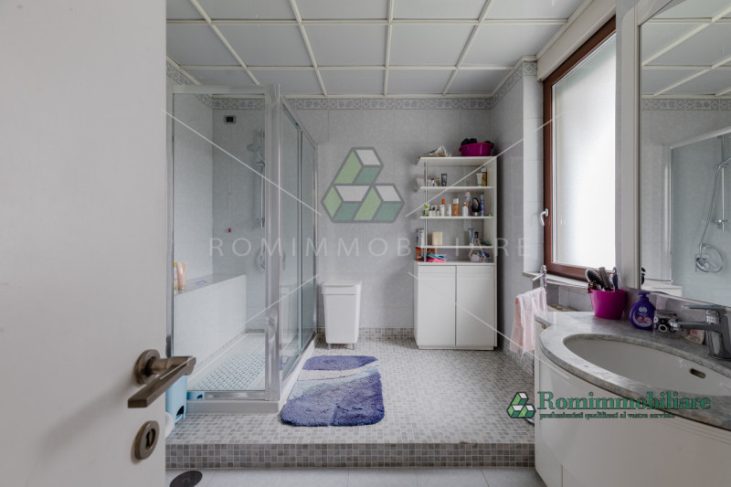 Immagine 7 di Villa in vendita  in Via Pierfranco Bonetti a Roma