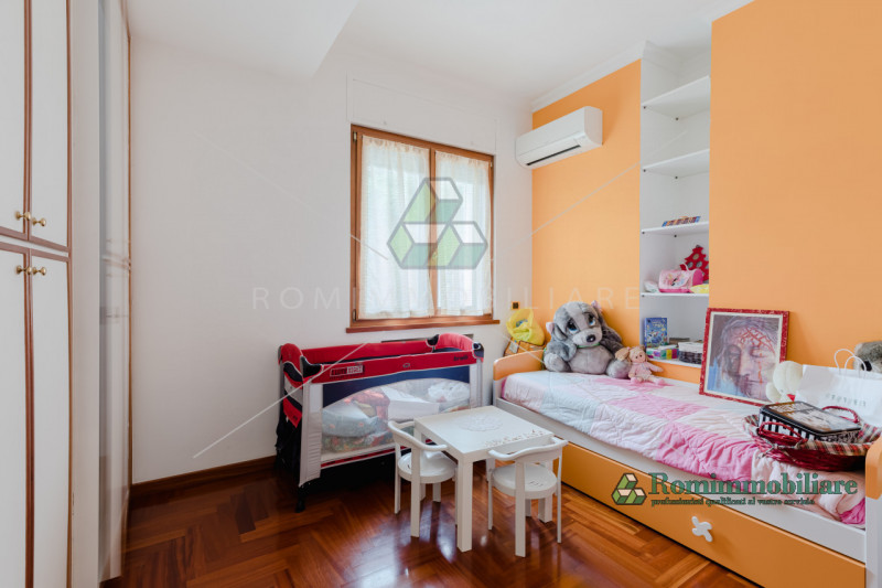 Immagine 13 di Villa in vendita  in Via Pierfranco Bonetti a Roma