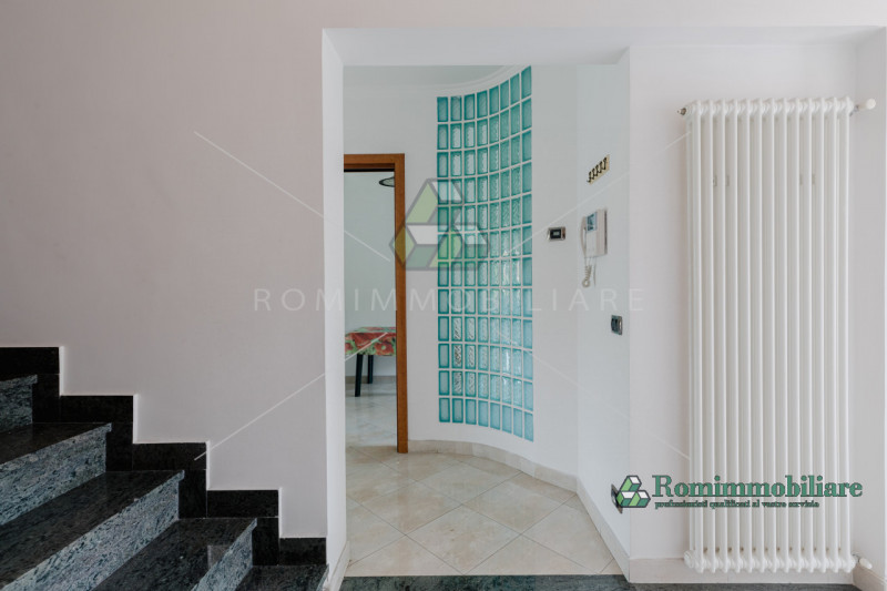 Immagine 15 di Villa in vendita  in Via Pierfranco Bonetti a Roma