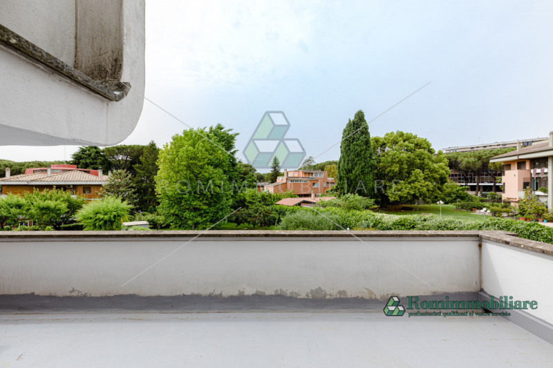 Immagine 20 di Villa in vendita  in Via Pierfranco Bonetti a Roma