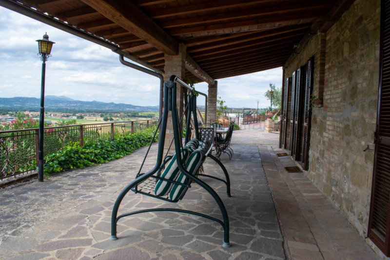 Immagine 2 di Rustico / casale in vendita  in via dell'acquedotto a Torgiano