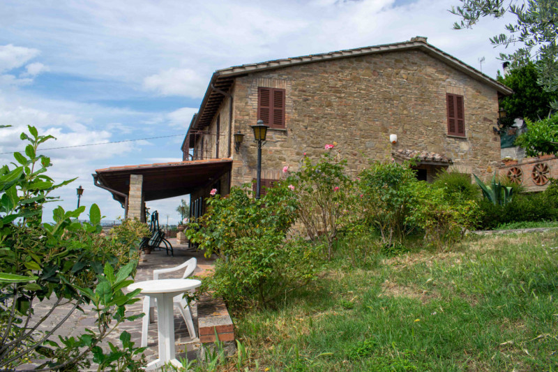 Immagine 4 di Rustico / casale in vendita  in via dell'acquedotto a Torgiano