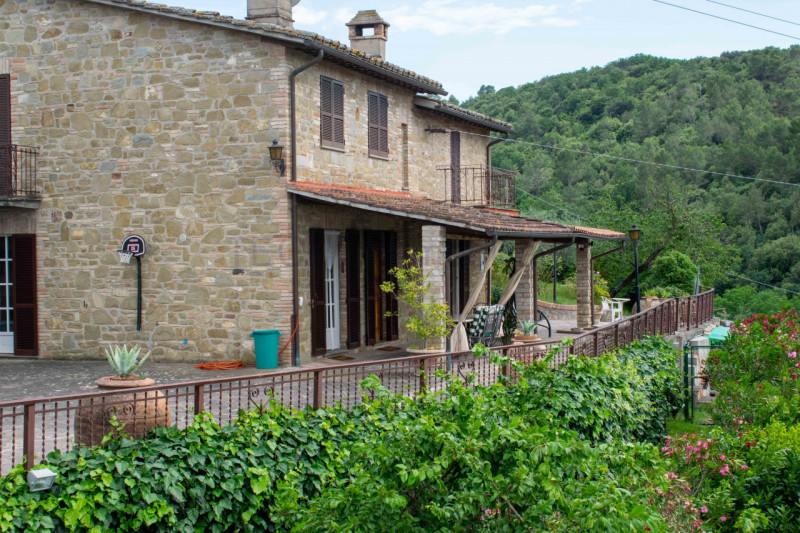 Immagine 5 di Rustico / casale in vendita  in via dell'acquedotto a Torgiano