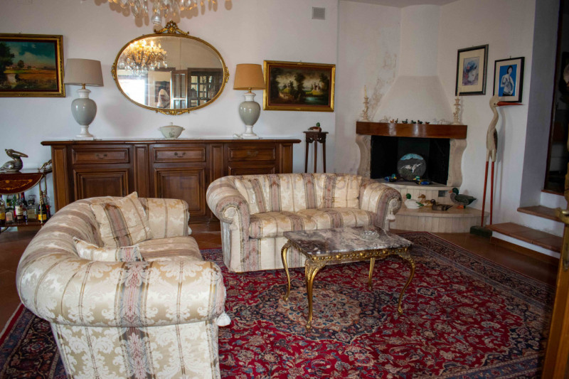 Immagine 8 di Rustico / casale in vendita  in via dell'acquedotto a Torgiano