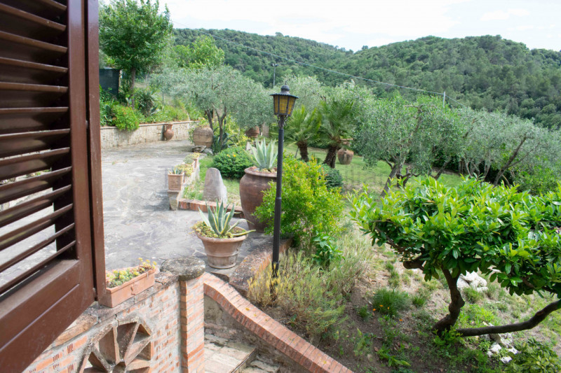 Immagine 22 di Rustico / casale in vendita  in via dell'acquedotto a Torgiano