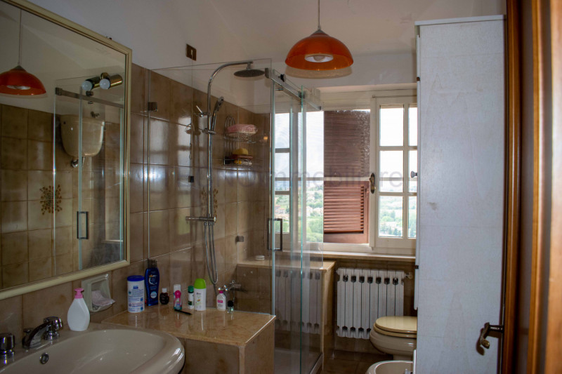 Immagine 28 di Rustico / casale in vendita  in via dell'acquedotto a Torgiano