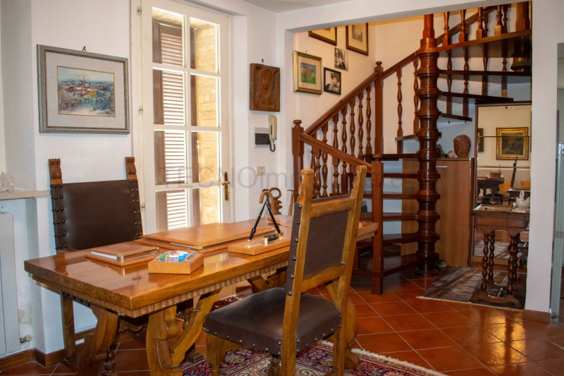 Immagine 36 di Rustico / casale in vendita  in via dell'acquedotto a Torgiano