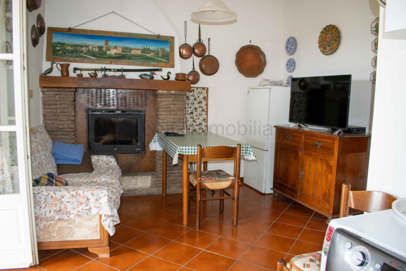 Immagine 39 di Rustico / casale in vendita  in via dell'acquedotto a Torgiano