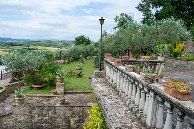 Immagine 41 di Rustico / casale in vendita  in via dell'acquedotto a Torgiano