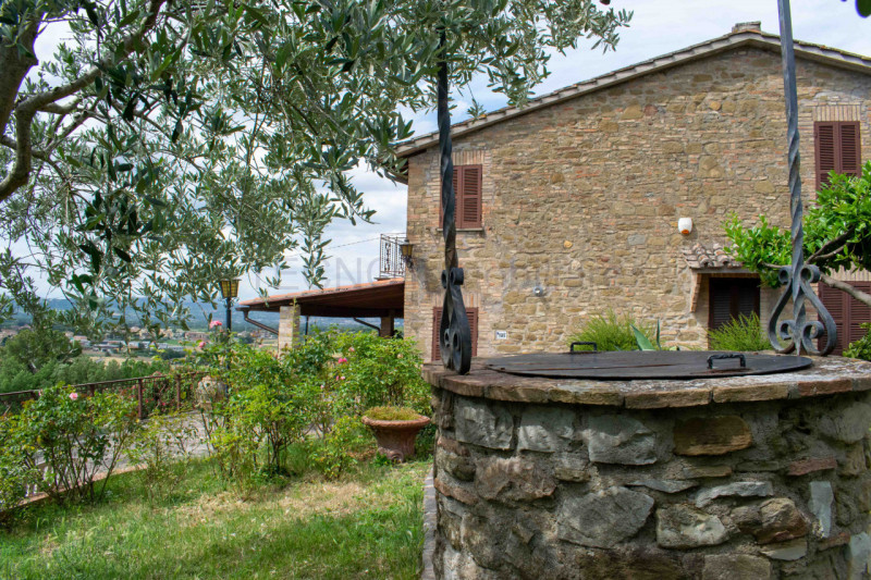 Immagine 44 di Rustico / casale in vendita  in via dell'acquedotto a Torgiano