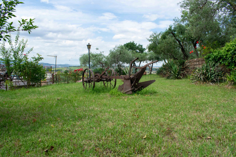 Immagine 51 di Rustico / casale in vendita  in via dell'acquedotto a Torgiano