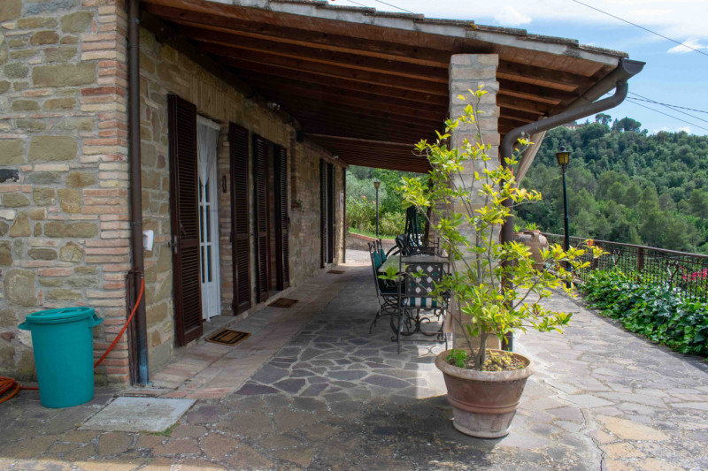 Immagine 57 di Rustico / casale in vendita  in via dell'acquedotto a Torgiano