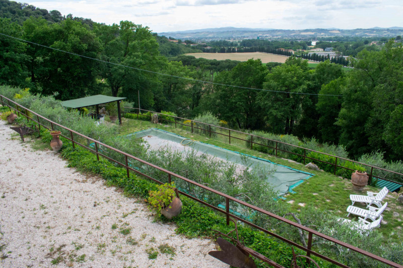 Immagine 72 di Rustico / casale in vendita  in via dell'acquedotto a Torgiano