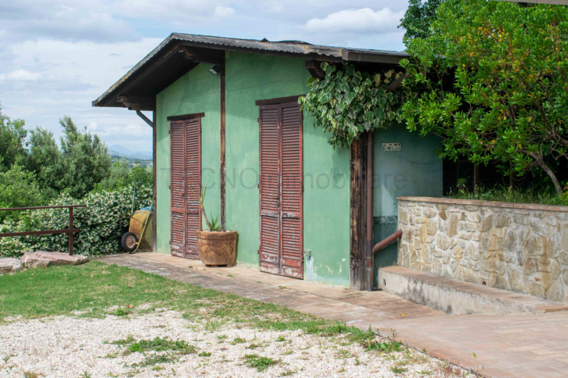 Immagine 83 di Rustico / casale in vendita  in via dell'acquedotto a Torgiano
