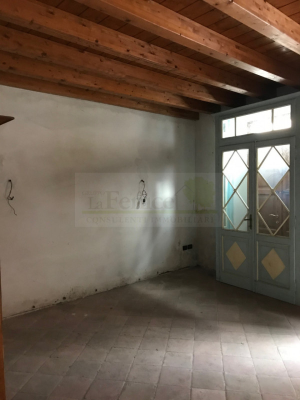 Immagine 3 di Rustico / casale in vendita  in Via Mantova, 37 a Castel Goffredo