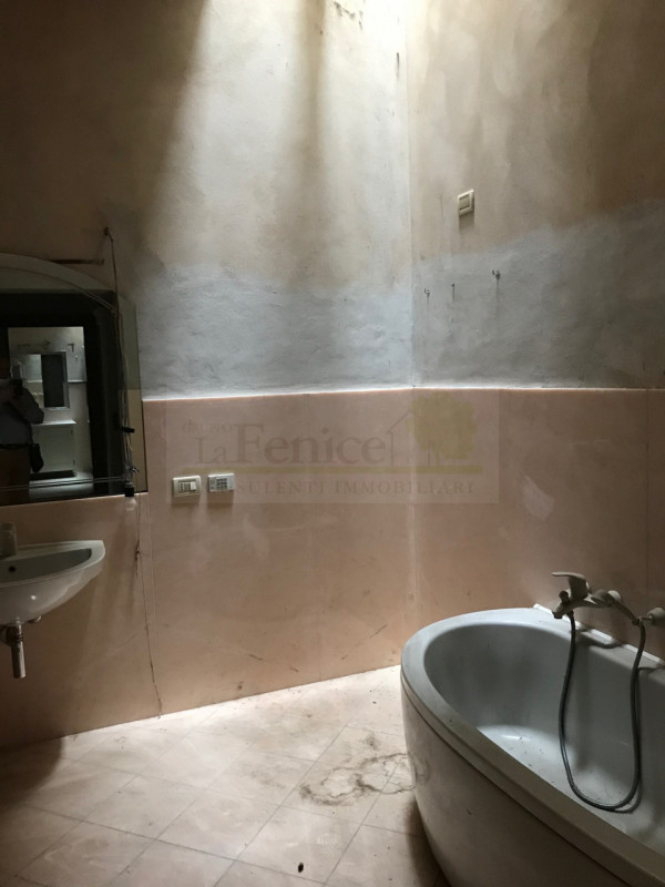 Immagine 6 di Rustico / casale in vendita  in Via Mantova, 37 a Castel Goffredo