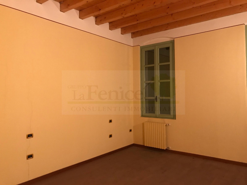 Immagine 7 di Rustico / casale in vendita  in Via Mantova, 37 a Castel Goffredo