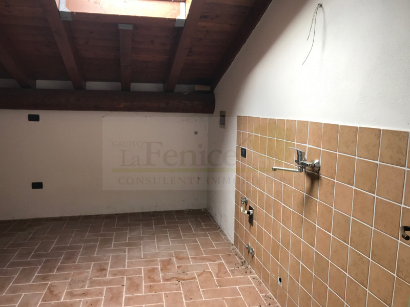 Immagine 10 di Rustico / casale in vendita  in Via Mantova, 37 a Castel Goffredo