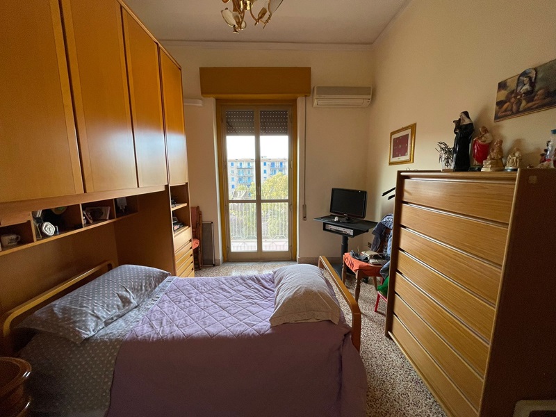 Immagine 12 di Appartamento in vendita  in Via Imera 38 a Palermo