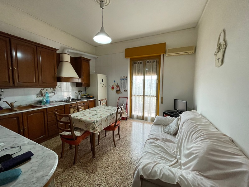 Immagine 17 di Appartamento in vendita  in Via Imera 38 a Palermo