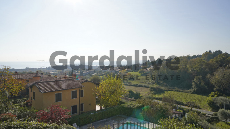 Immagine 8 di Appartamento in vendita  a Soiano Del Lago