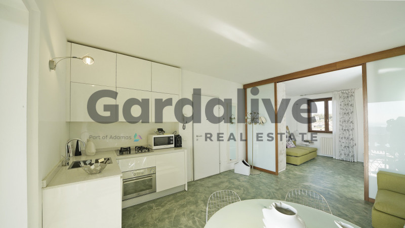 Immagine 18 di Appartamento in vendita  a Soiano Del Lago