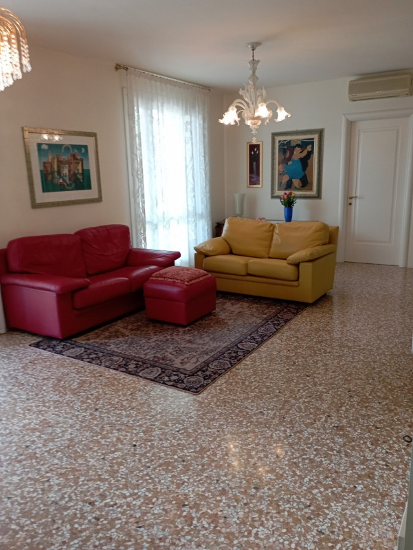 Immagine 11 di Villa in vendita  in Via Gazzo a Mestrino