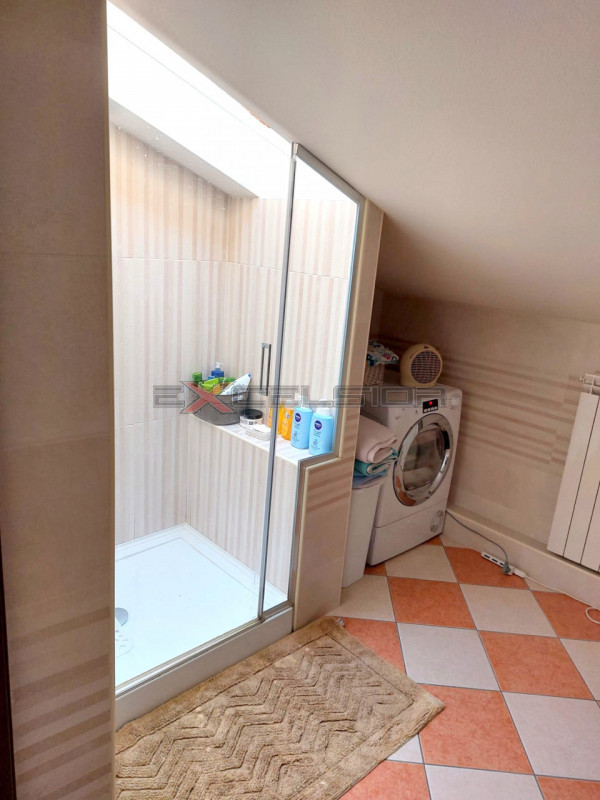 Immagine 4 di Casa bifamiliare in vendita  in C.so Mazzini, 7 a Papozze