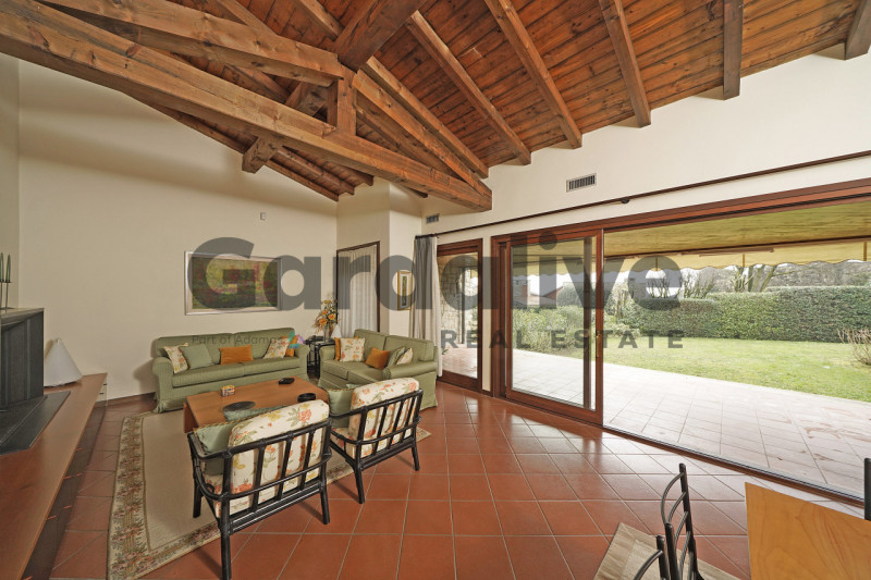 Immagine 7 di Villetta a schiera in vendita  in via X giornate 150 a Soiano Del Lago