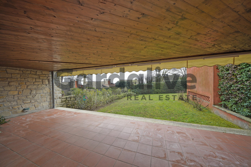 Immagine 12 di Villetta a schiera in vendita  in via X giornate 150 a Soiano Del Lago