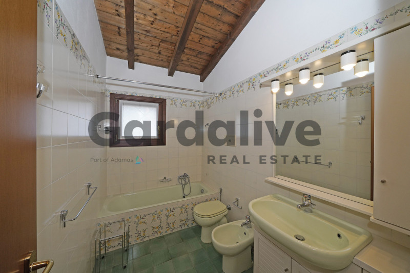 Immagine 21 di Villetta a schiera in vendita  in via X giornate 150 a Soiano Del Lago